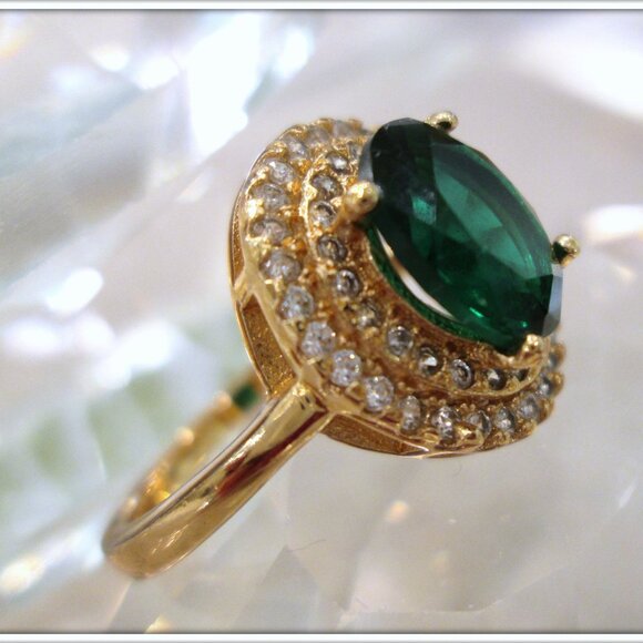 Emerald Ring Green Oval Cut Gem Engagement Halo Ring Moissanite Round size 9